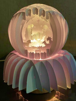 kerstbal met verlichting