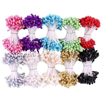 Heartfelt Creations Bright Pearl Flower Stamens &ndash; Small